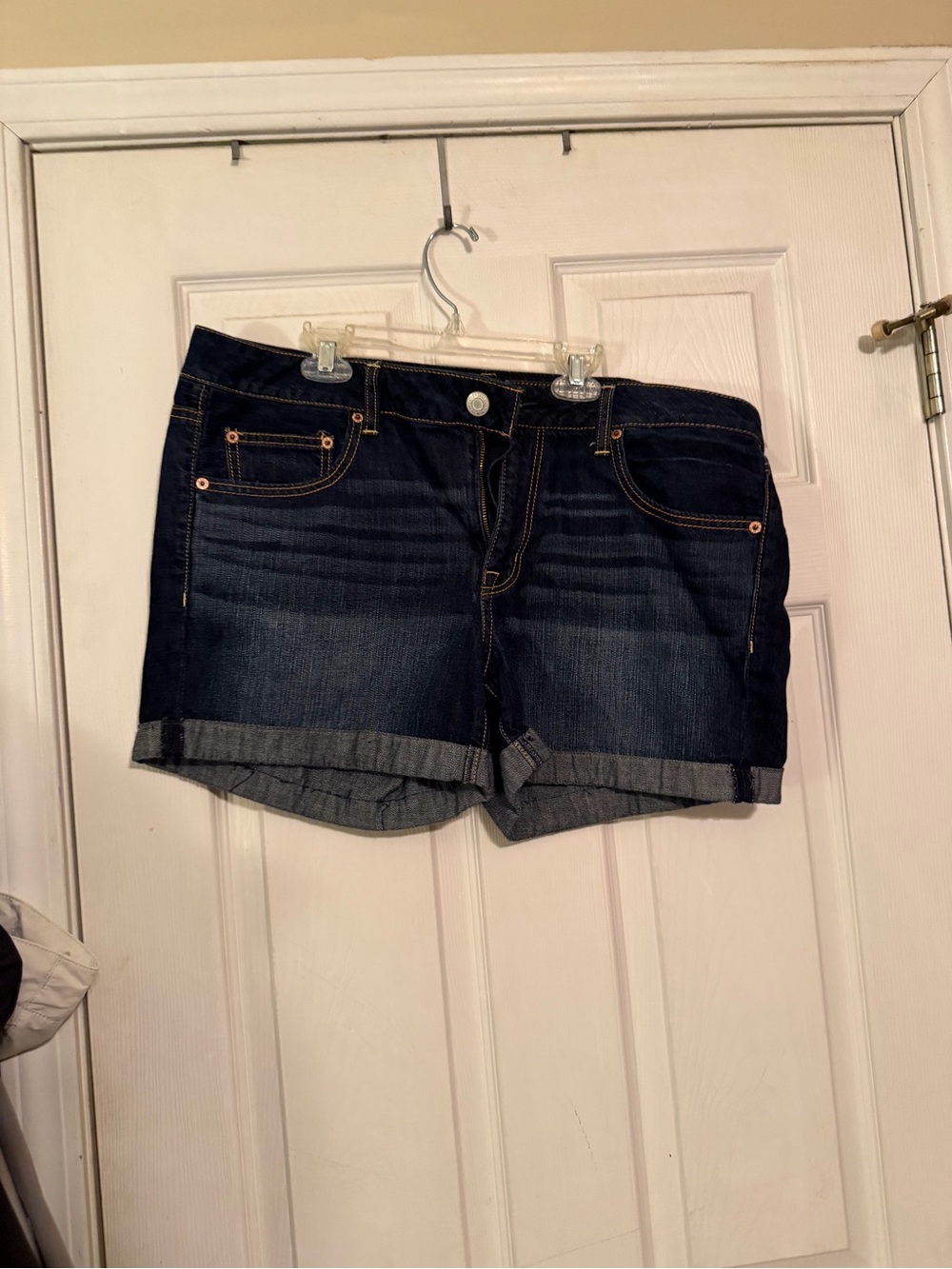 Women’s size 14 American eagle shorts